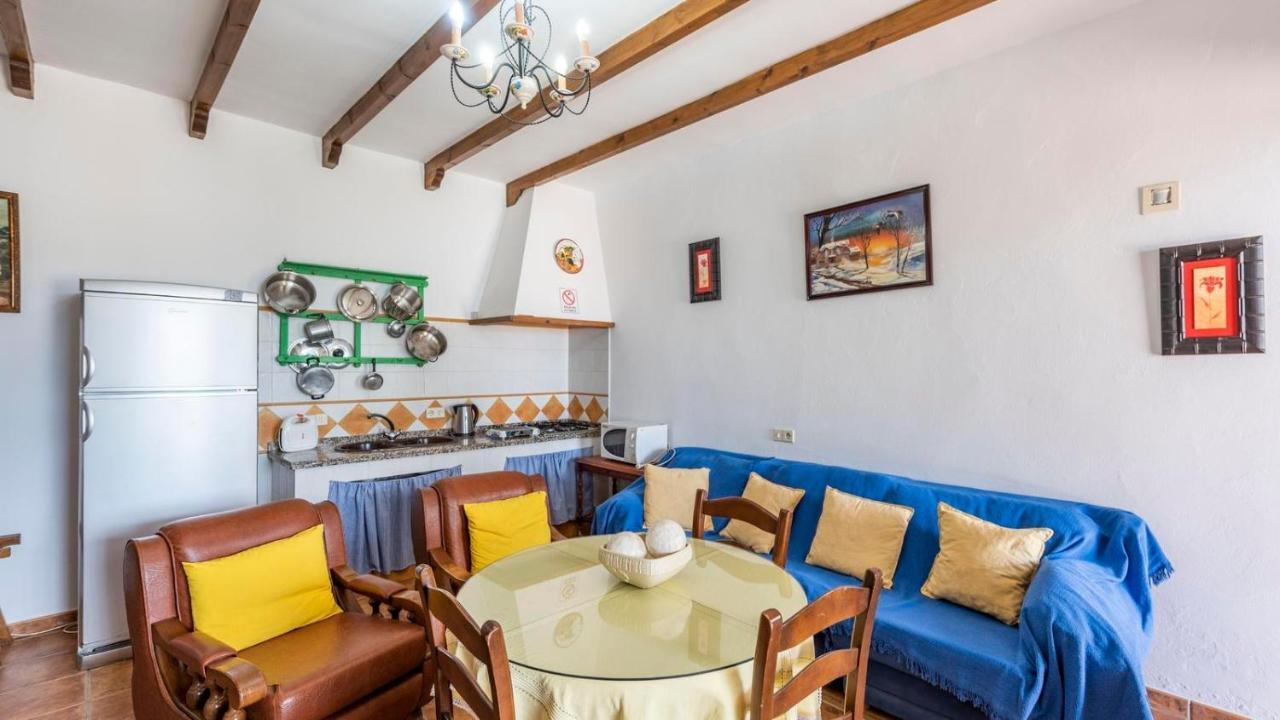 Cortijo La Torca Fuente De Piedra By Ruralidays Villa Exterior photo
